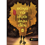 Charger l'image dans la galerie, Bóng Tối Dưới Ánh Đèn Tập 4