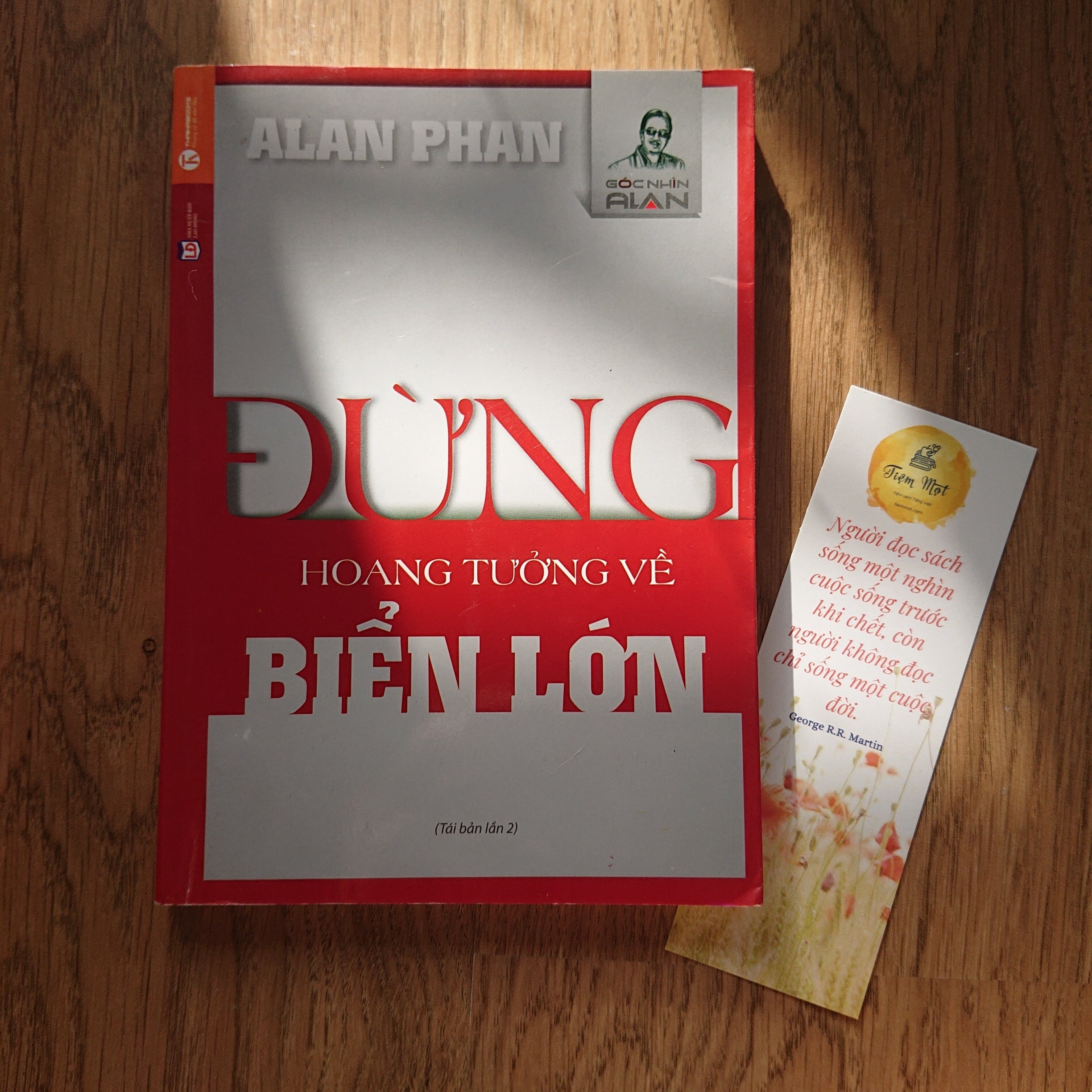 Đừng hoang tưởng về biển lớn (Thuộc dự án Sách cho tặng)