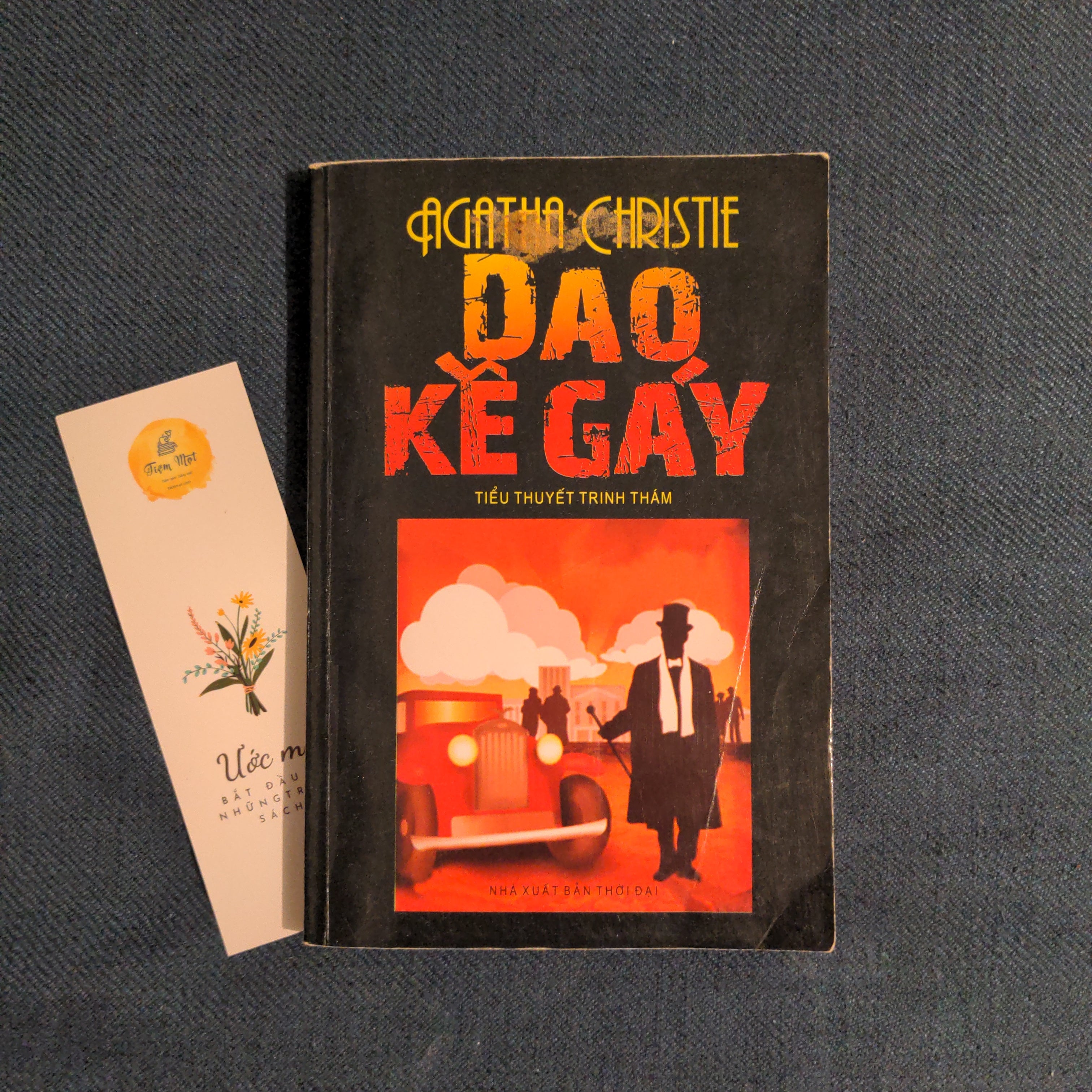 Dao kề gáy (Thuộc dự án Sách cho tặng)