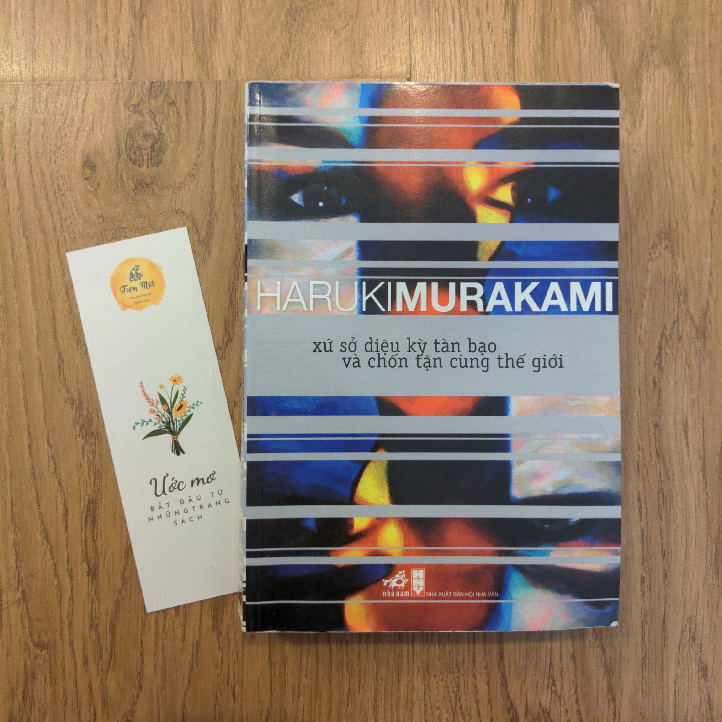 Xứ sở diệu kỳ tàn bạo và chốn tận cùng thế giới (Thuộc dự án Sách cho tặng)