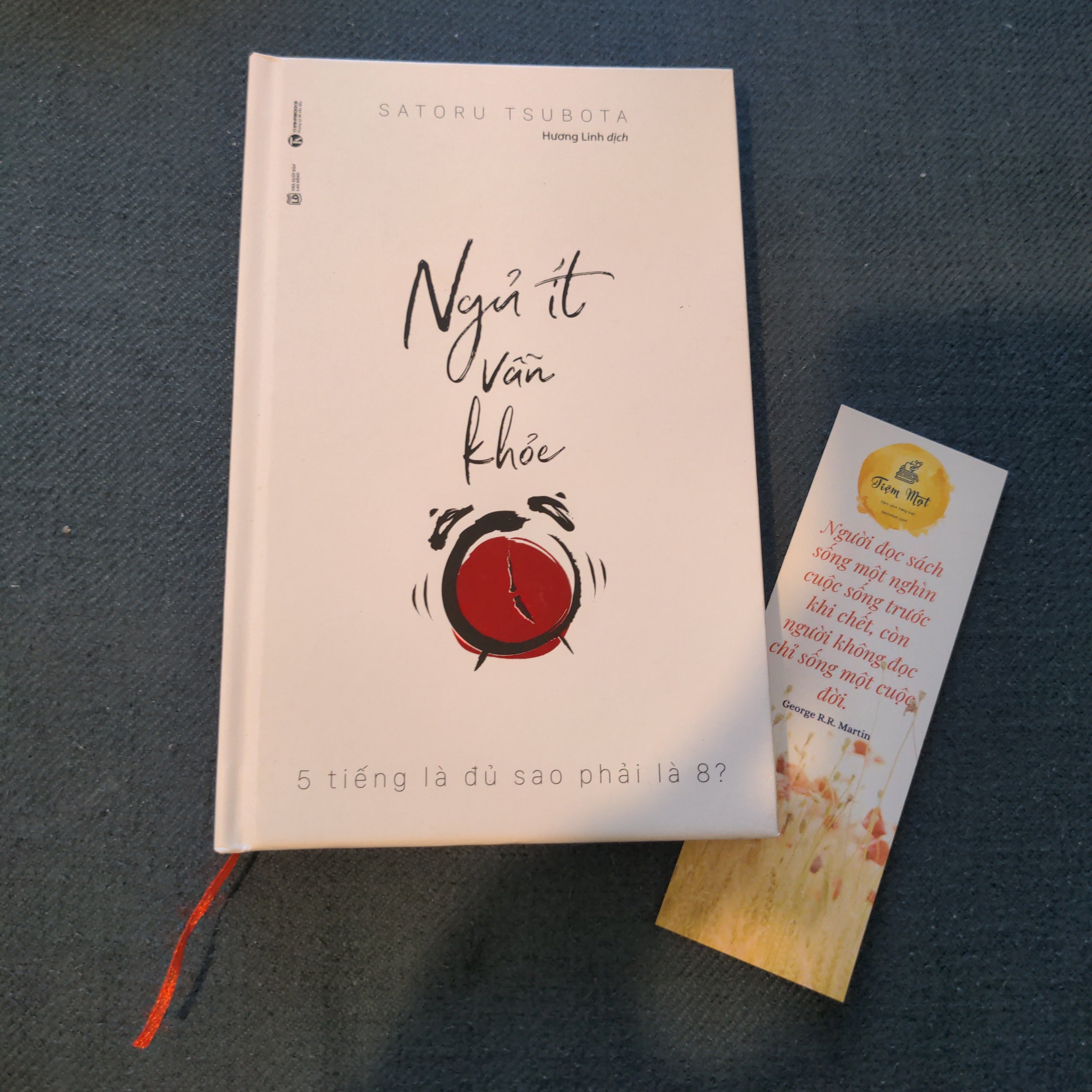 Ngủ ít vẫn khoẻ (Thuộc dự án Sách cho tặng)