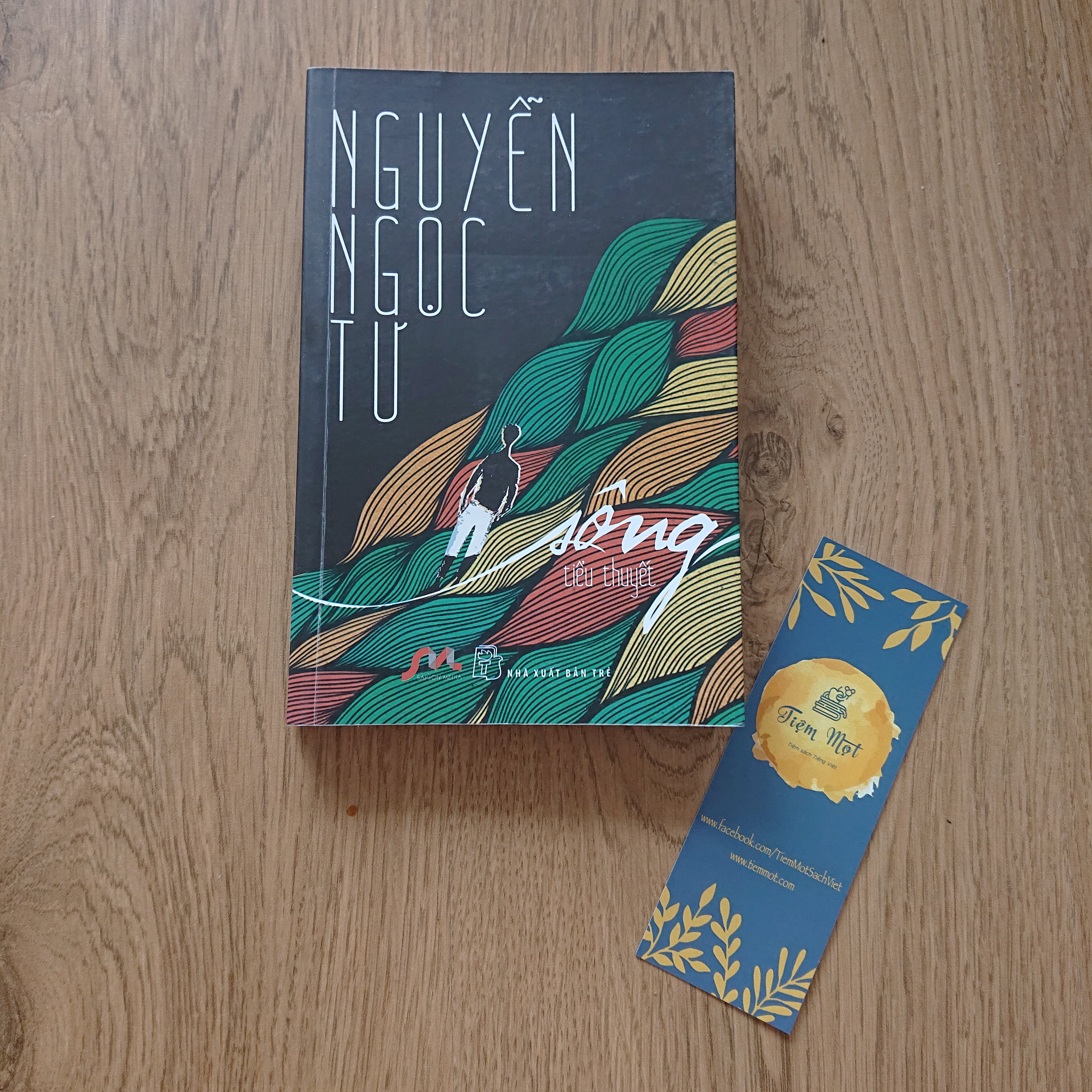 Sông (Thuộc dự án Sách cho tặng)